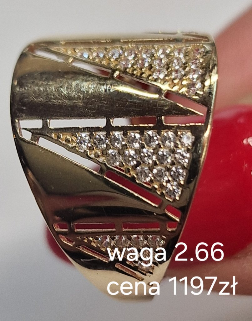 Złoty pierścionek 