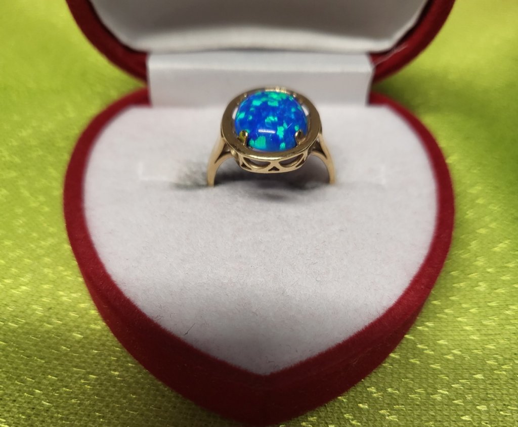 Złoty pierścionek 3.3 gram