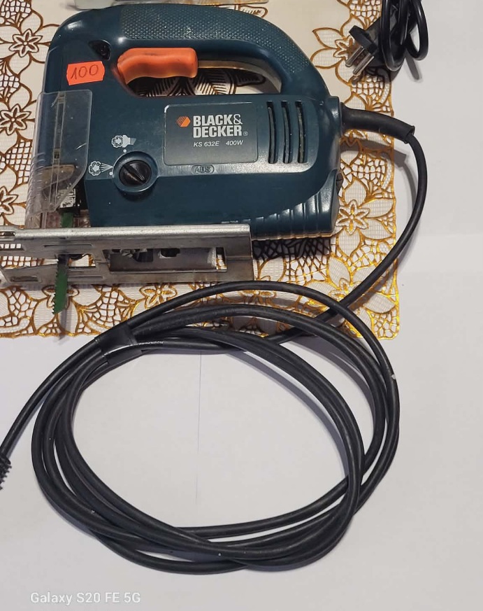 Wyrzynarka Black decker Ks632e